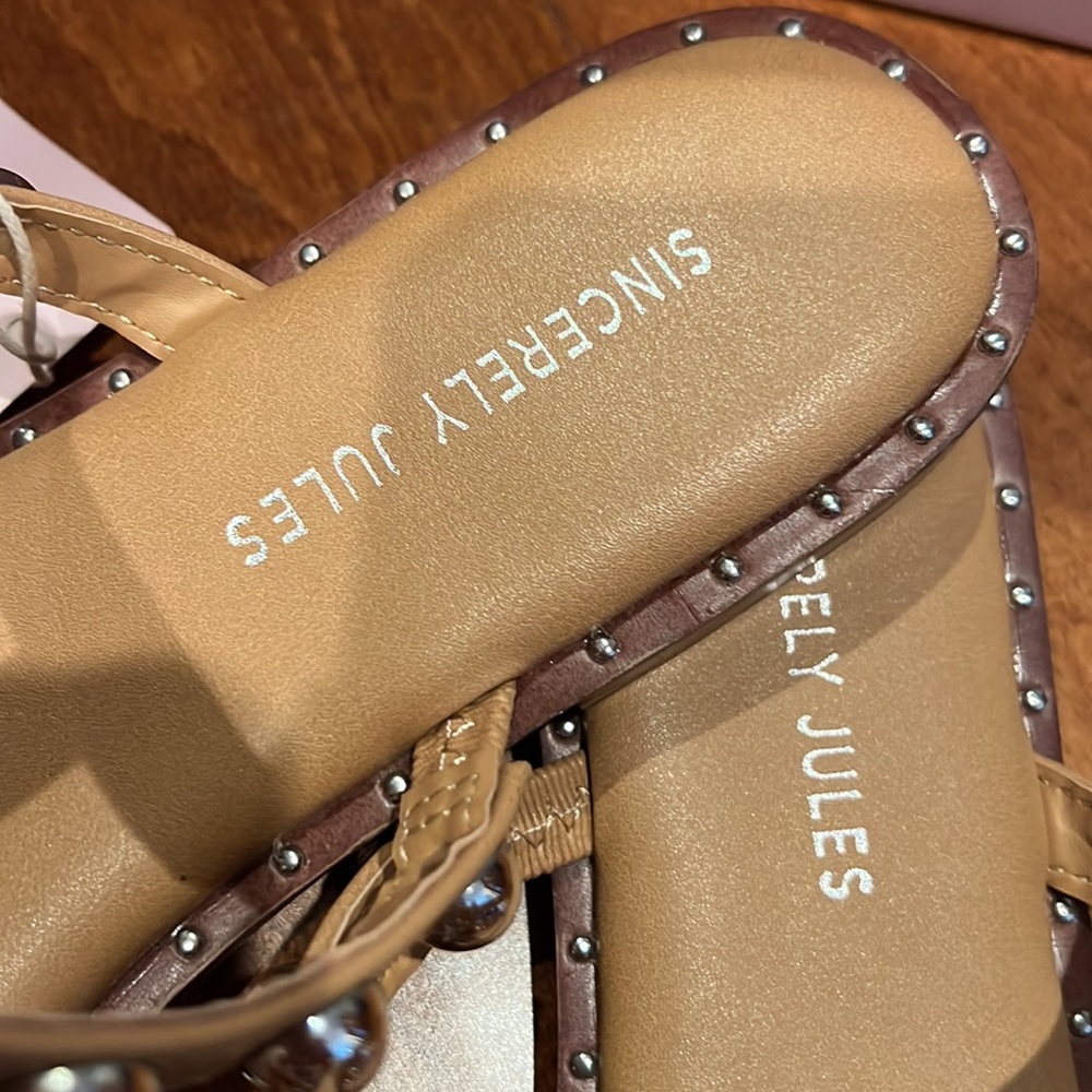 Sincerely Jules Ventura Tan Studded Gladiator Sandals Silver Ball Tan Slides 7.5 - Picture 11 of 17